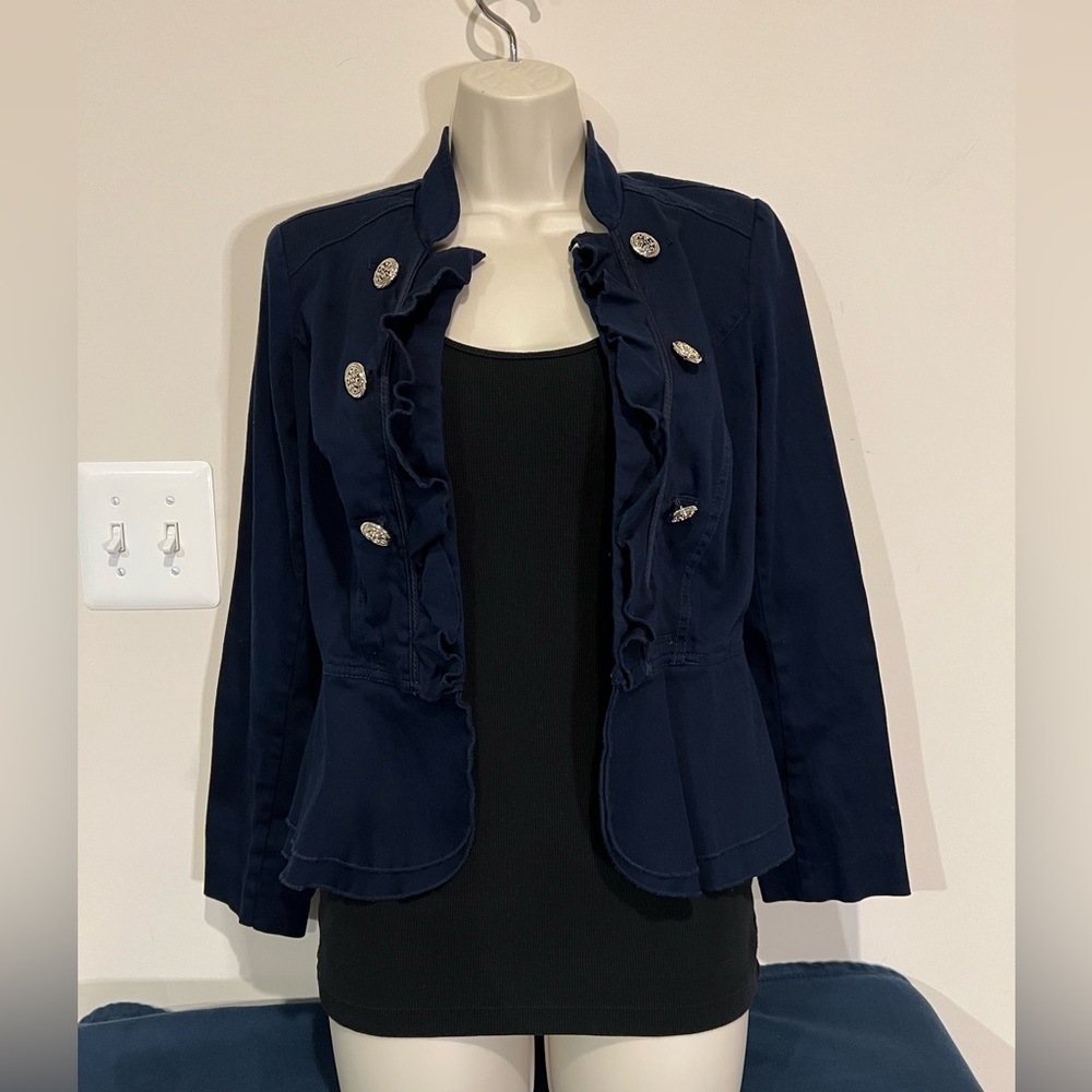 Dressbarn Ruffle & Button Blouse